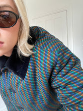 Load image into Gallery viewer, Faux Fur Trimmed Printed Coat