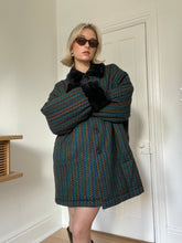 Load image into Gallery viewer, Faux Fur Trimmed Printed Coat