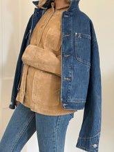 Load image into Gallery viewer, Tan Suede Jacket