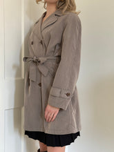 Load image into Gallery viewer, Pleated Plaid Trench