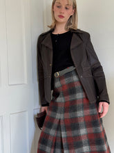 Load image into Gallery viewer, Contrast Stitch Leather Jacket