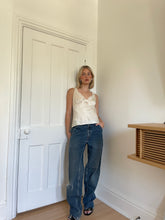 Load image into Gallery viewer, Distressed Cargo Jeans