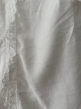 Load image into Gallery viewer, White Lace Trim Set