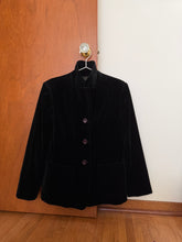 Load image into Gallery viewer, Black Velvet Blazer

