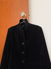 Load image into Gallery viewer, Black Velvet Blazer
