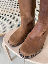 Load image into Gallery viewer, Brown Leather Riding Boots
