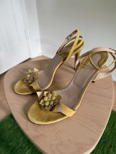 Load image into Gallery viewer, Yellow Suede Heels with Floral Decal
