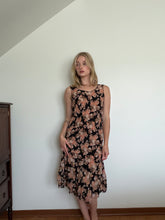 Load image into Gallery viewer, Floral Printed Midi Dress
