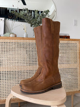 Load image into Gallery viewer, Brown Leather Riding Boots
