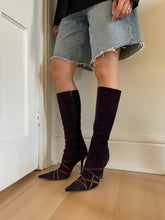 Load image into Gallery viewer, Purple Pointed Toe Boots
