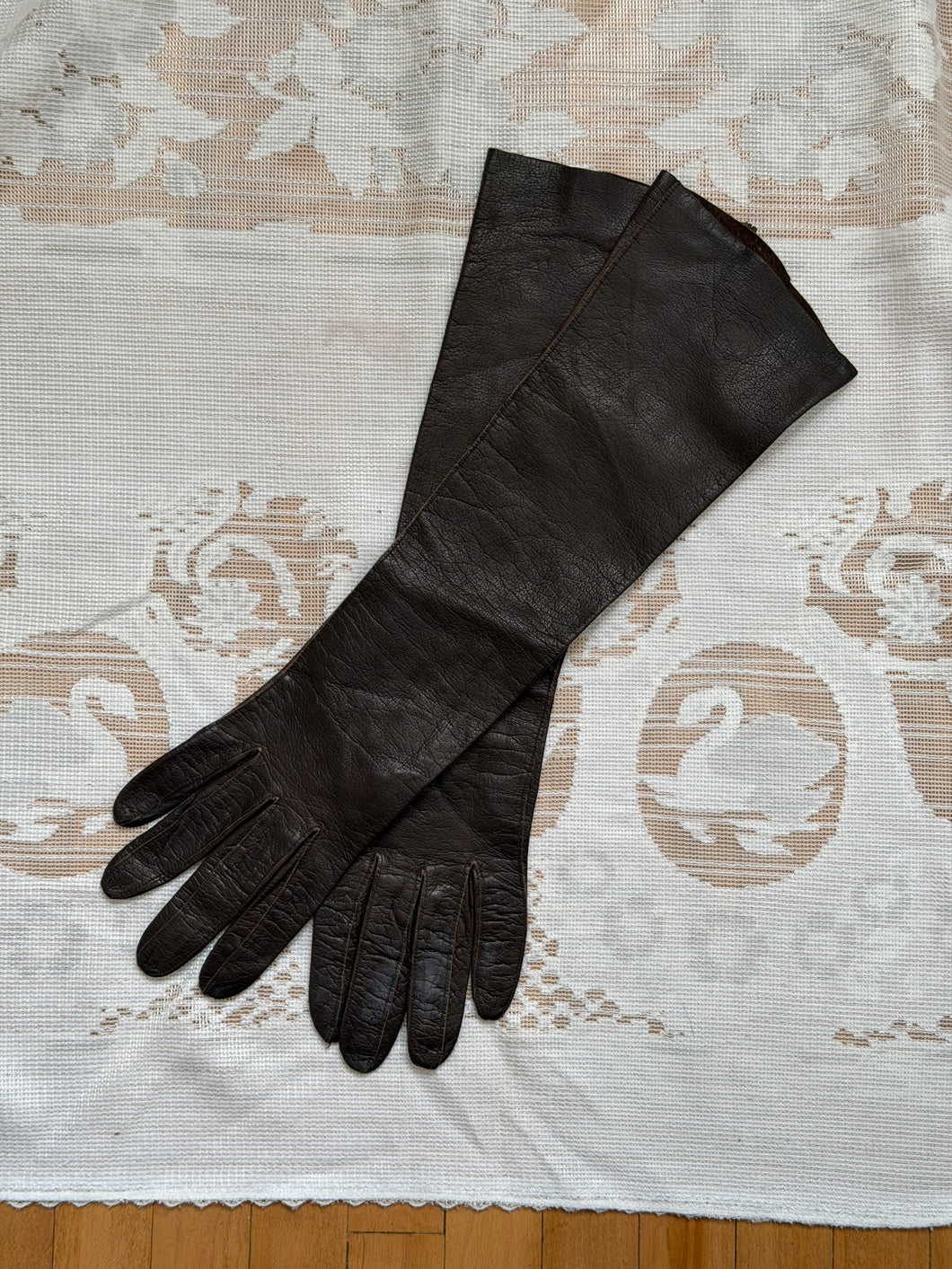 Simpsons Sears Leather Gloves