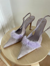 Load image into Gallery viewer, Lilac Pointed Toe Heels
