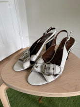 Load image into Gallery viewer, White Leather Buckle Sandals

