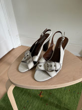 Load image into Gallery viewer, White Leather Buckle Sandals

