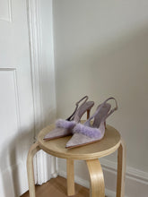 Load image into Gallery viewer, Lilac Pointed Toe Heels
