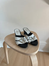 Load image into Gallery viewer, White Leather Sandals
