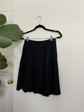 Load image into Gallery viewer, Black Wool Pleated Skirt
