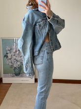 Load image into Gallery viewer, Levis Denim Jacket
