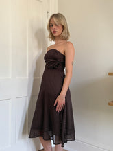 Load image into Gallery viewer, Brown Strapless Dress with Rosette
