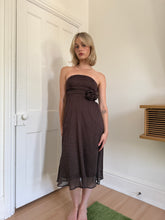 Load image into Gallery viewer, Brown Strapless Dress with Rosette
