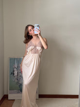 Load image into Gallery viewer, Diane Von Furstenberg Slip
