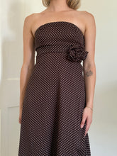 Load image into Gallery viewer, Brown Strapless Dress with Rosette
