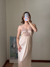 Load image into Gallery viewer, Diane Von Furstenberg Slip
