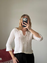 Load image into Gallery viewer, White Knit 3/4 Sleeve

