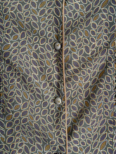 Load image into Gallery viewer, Purple Printed Short Sleeve Blouse
