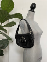 Load image into Gallery viewer, Black Leather Shoulder Bag
