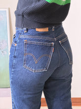 Load image into Gallery viewer, Levis Orange Tab
