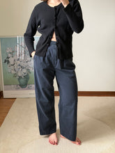 Load image into Gallery viewer, Black Tapered Cardigan
