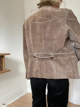 Load image into Gallery viewer, Tan Suede Button Up Jacket
