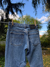 Load image into Gallery viewer, Ralph Lauren Slim Jeans
