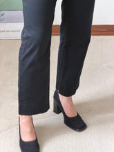 Load image into Gallery viewer, Black Straight Leg Pants
