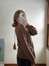 Load image into Gallery viewer, Chunky Knit With Tassles
