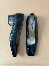 Load image into Gallery viewer, Croc Effect Patent Heels
