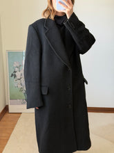 Load image into Gallery viewer, Wool Mohair Coat
