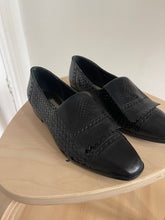 Load image into Gallery viewer, Black Tassel Loafers
