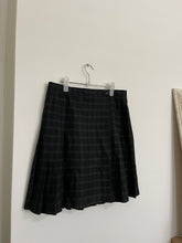 Load image into Gallery viewer, Navy/Green Plaid Skirt
