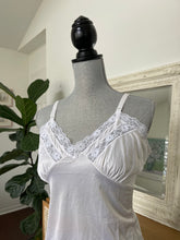 Load image into Gallery viewer, Lace Cami
