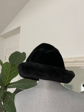 Load image into Gallery viewer, Black Faux Fur Hat
