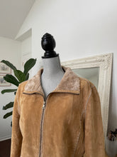 Load image into Gallery viewer, Tan Suede Jacket
