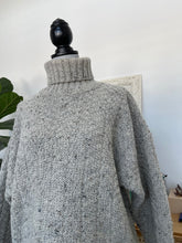 Load image into Gallery viewer, Vintage Gleneden Grey Speckled Knit
