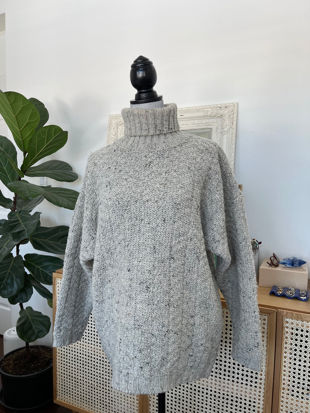 Vintage Gleneden Grey Speckled Knit