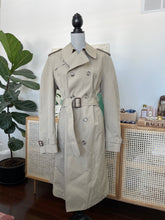 Load image into Gallery viewer, London Fog Tan Trench
